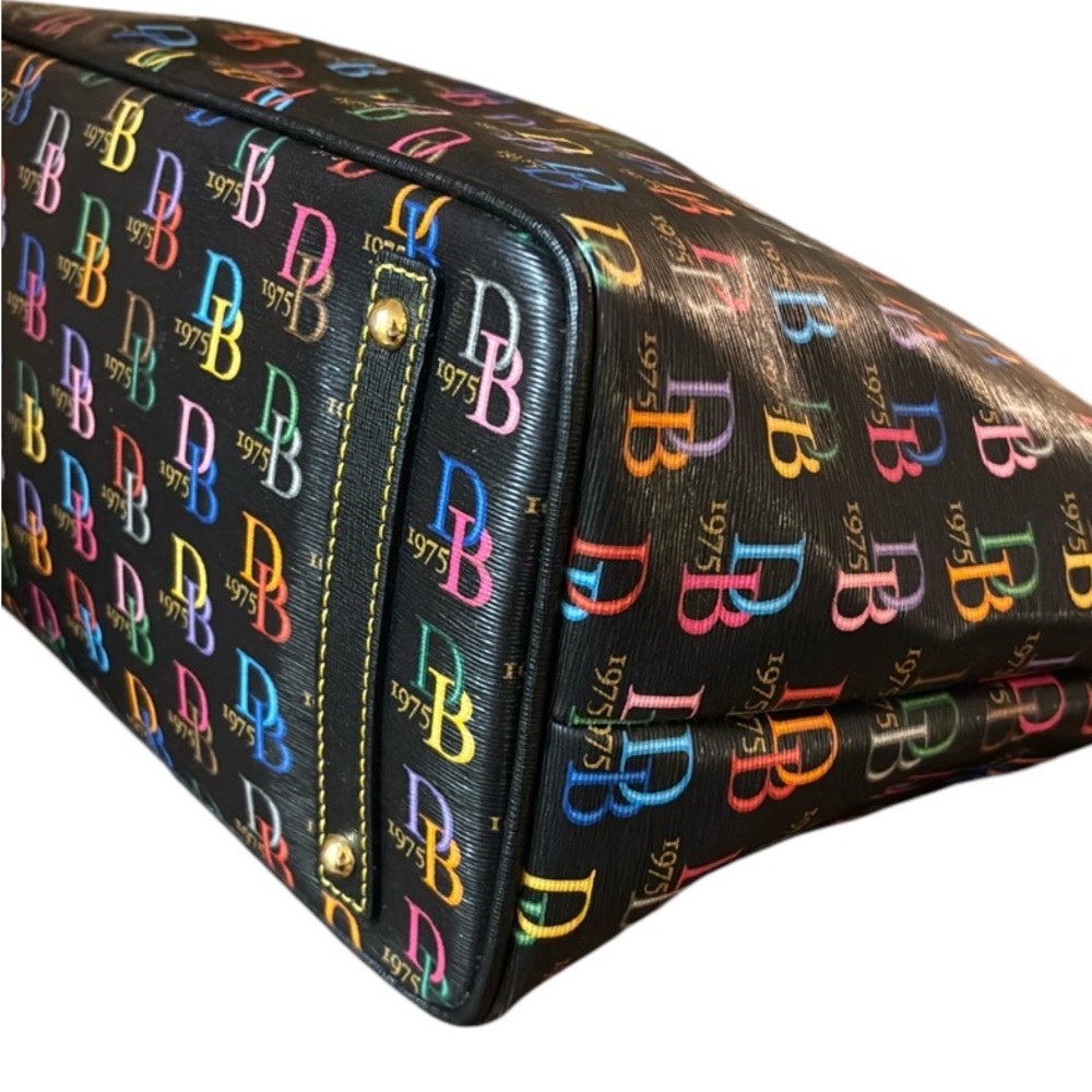 Dooney & Bourke DB75 Multi Large Zip Top Shopper w/Wristlet LIKE NEW - Picture 8 of 16